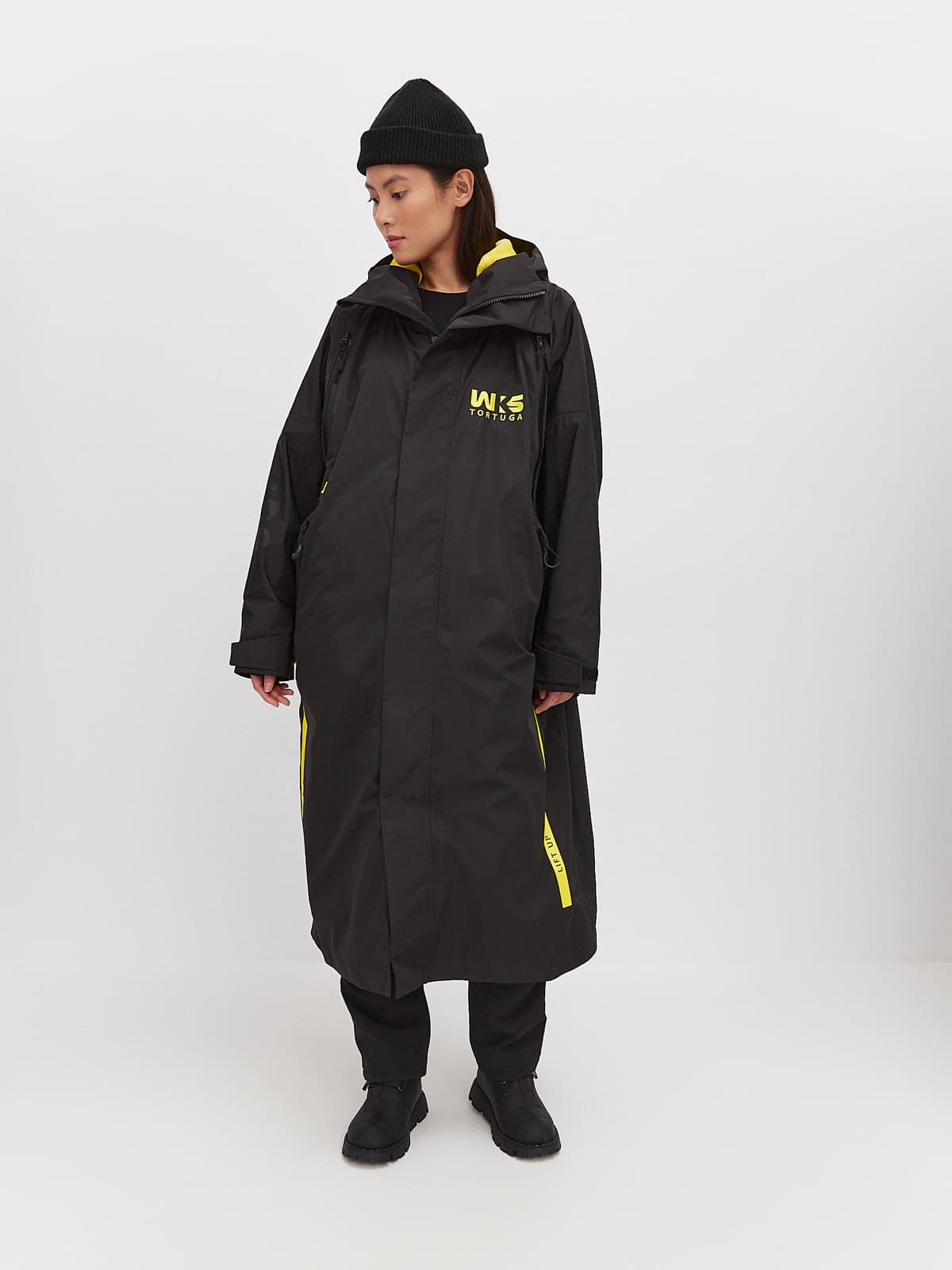 Head race flashpoint deals team raincoat